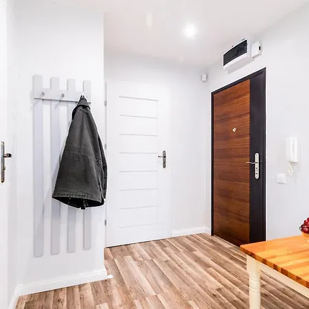 Victus Apartamenty, Haffnera