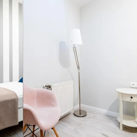 Victus Apartamenty, Haffnera